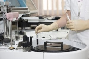 5 pasos para desarrollar equipos de laboratorio