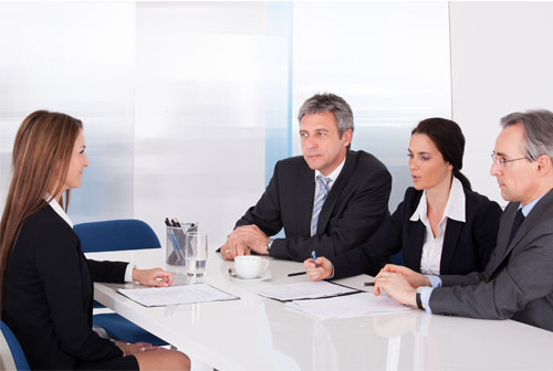Consejos útiles para presentarse a una entrevista de trabajo 2 Mantener-la-postura-correcta-y-descansar-durante-la-Entrevista