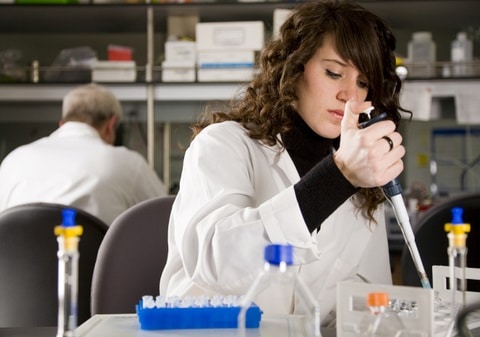Contribución de las técnicas de química analítica a los avances en biotecnología iStock_000005463393Grande